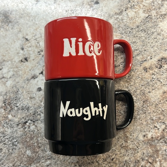 Stackable “Naughty” and “Nice” mugs. - Picture 3 of 3